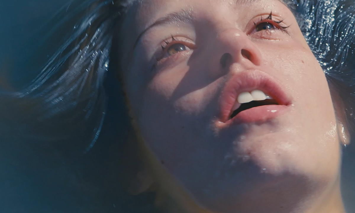 download blue is the warmest colour full movie